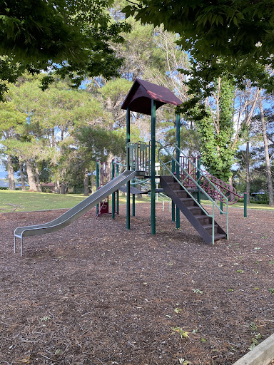 Baracchi Crescent Playground 20250824 003444 012