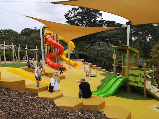 Botanic Garden Playground 20250818 170547 007