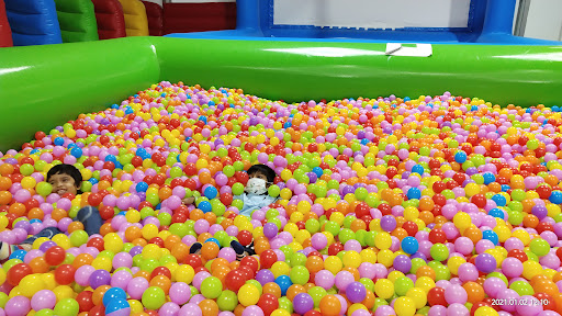 Bouncy Paradise 20250821 224428 016