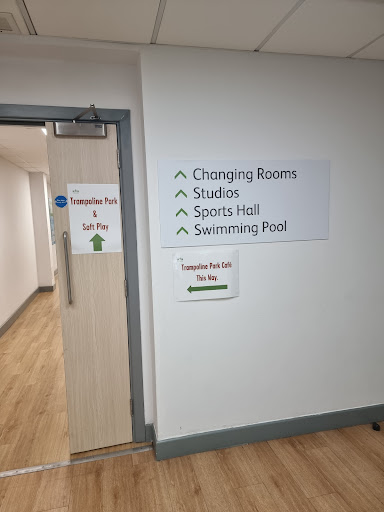 Carterton Leisure Centre 20250808 183239 007