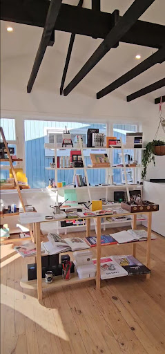 Country Lane Retail Village 20250818 172654 007