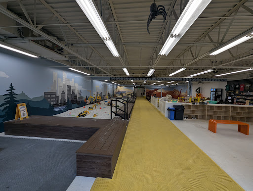 DiG PDX   Oregon s Largest Indoor Sandbox 20250727 083246 015