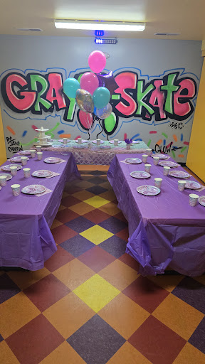 Gray 8 Skate Family Entertainment Center 20250726 195450 004