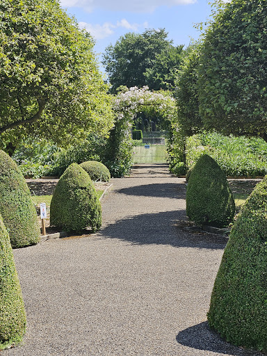 Grimsthorpe Castle Park Gardens 20250808 172841 004