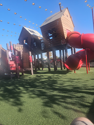 Hat Creek Burger Company 20250726 173734 020