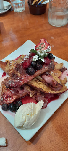 Julians Berry Farm and Caf 20250818 164819 010