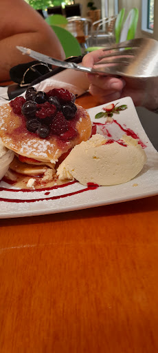 Julians Berry Farm and Caf 20250818 164820 011