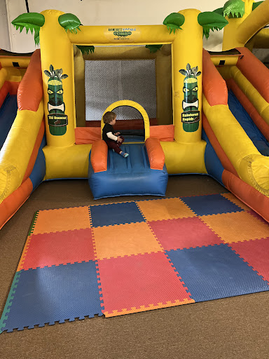 Jump Around Bounce House 20250726 215717 001