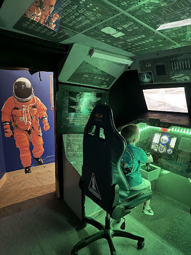 McAuliffe Shepard Discovery Center 20250727 071800 001