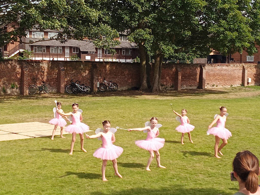 Memorial Gardens Play Area 20250808 180227 008