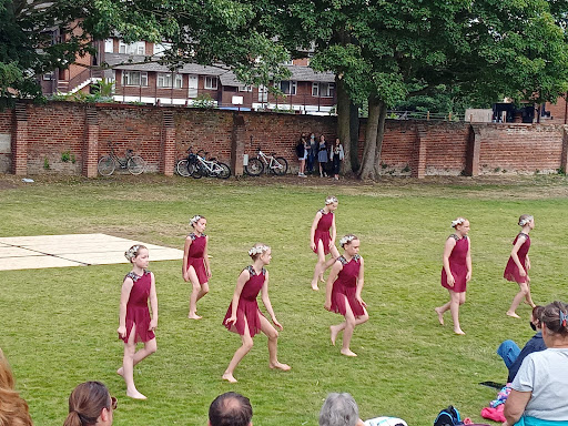 Memorial Gardens Play Area 20250808 180229 010