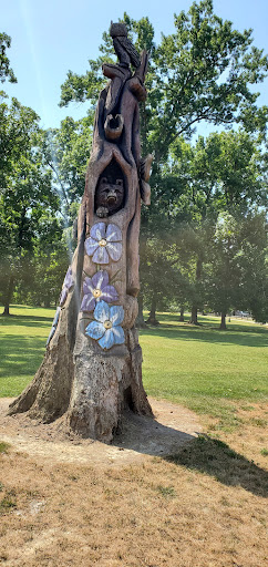 Millikin Woods Park 20250727 022611 016