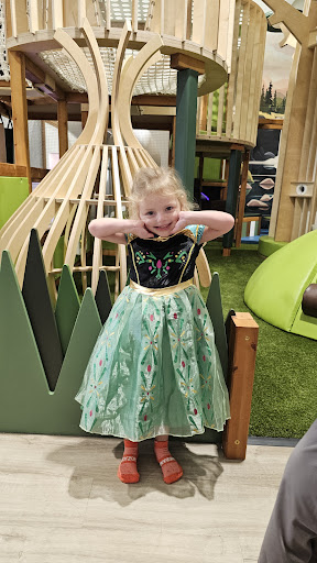 Playful Pines 20250727 040527 012