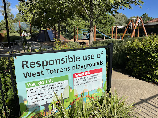 Playground 20250824 015225 010