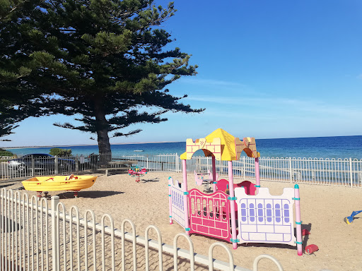 Playground 20250824 040915 007