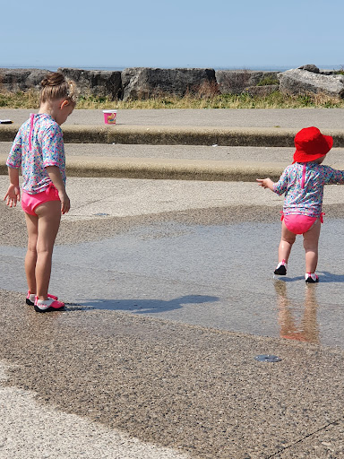 Promenade Water Fountains 20250808 160753 006