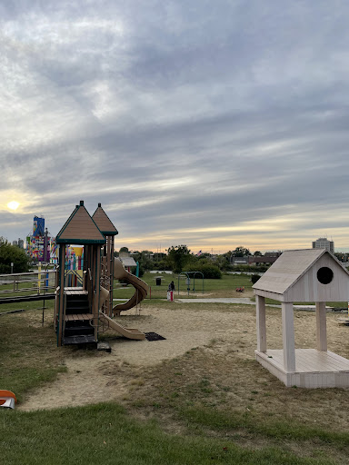 Randall Wickes Children s Playground 20250727 071151 002