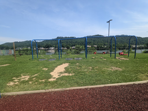 Roadside Park Port Of St Albans 20250727 004533 006