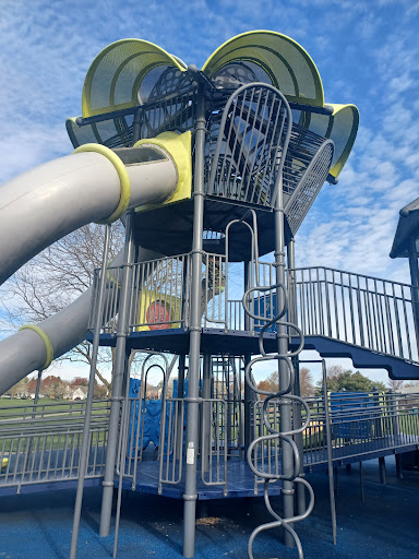 Roy G Holland Memorial Park 20250727 022216 003