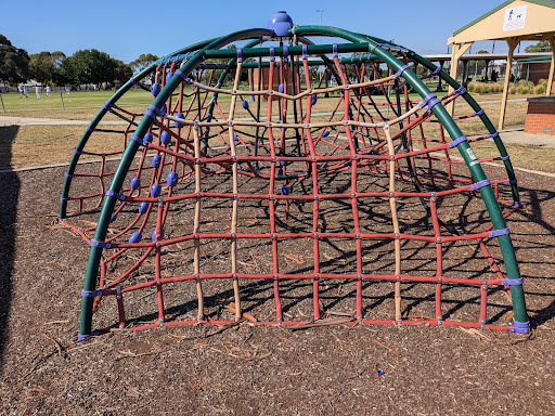 Russel Square Playground 20250823 234119 003