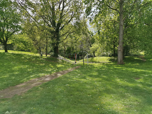 Selkirk Close Play Area 20250808 201946 003