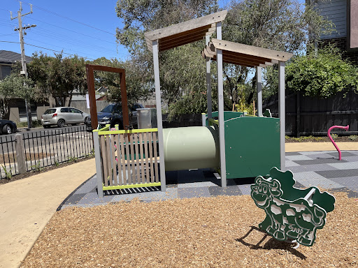 Service St Playground 20250824 033956 002