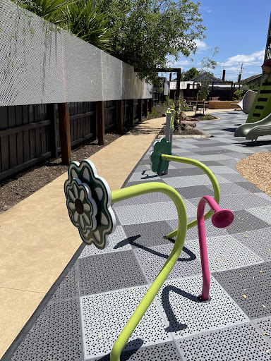 Service St Playground 20250824 034003 010