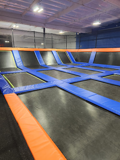 Sky Zone Trampoline Park 20250727 002339 005