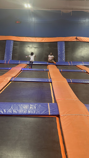 Sky Zone Trampoline Park 20250727 032227 001