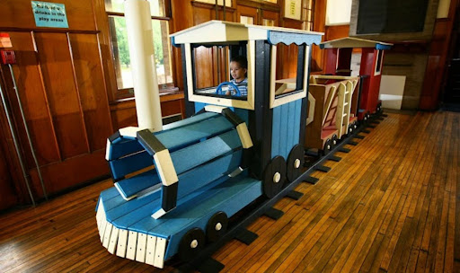 Smith Memorial Playground Playhouse 20250727 024459 008