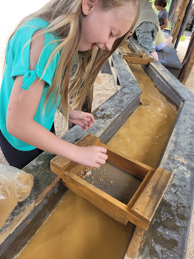 Stonyman Gemstone Mining 20250727 004801 014