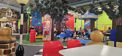 Tiny Tots Village indoor Playzone and Mrs M s cafe 20250808 165816 005