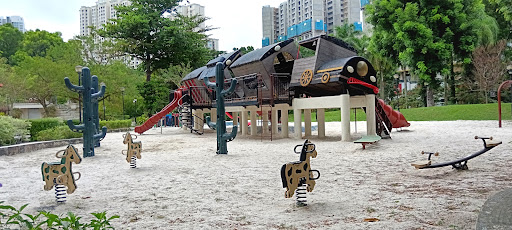 Tiong Bahru Park Playground 20250821 230548 002