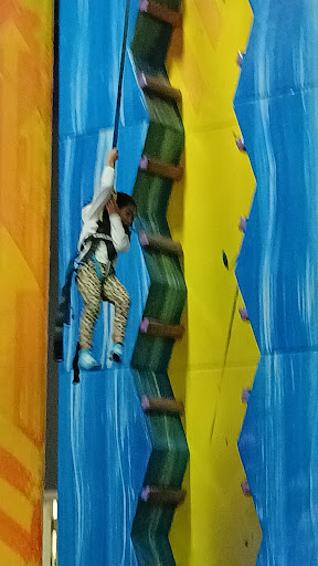 Urban Air Trampoline and Adventure Park 20250727 021309 001